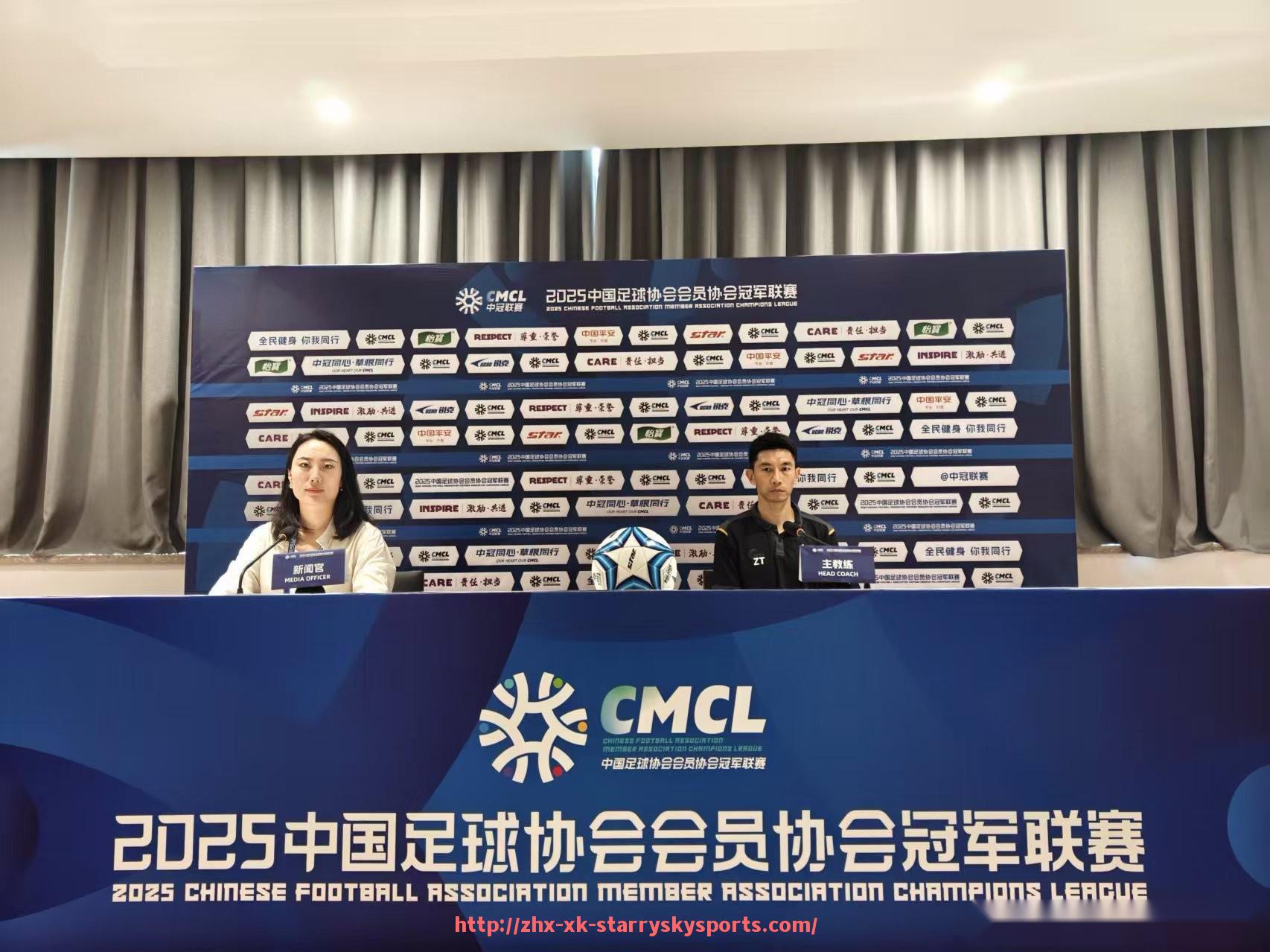星空体育-莱昂纳多谈德甲球队：足球明星对德甲联赛的看法与分析